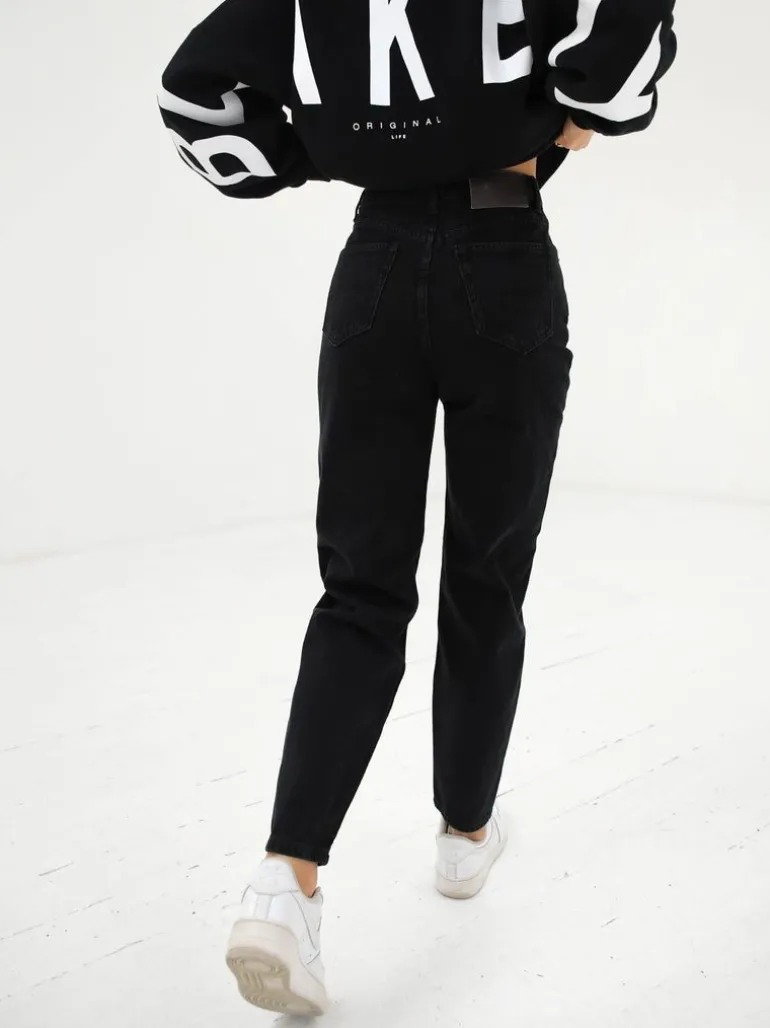 Blakely Clothing Mom Jeans Best Sale