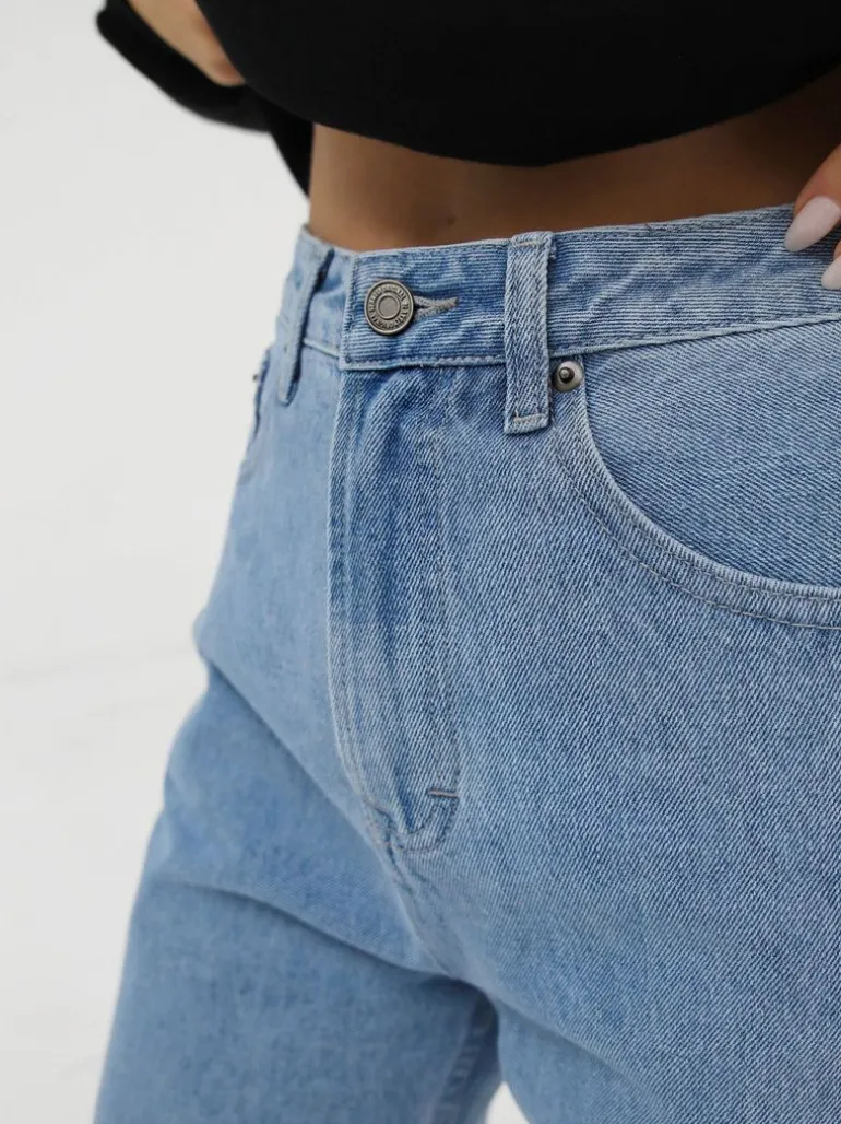 Blakely Clothing Mom Jeans Cheap